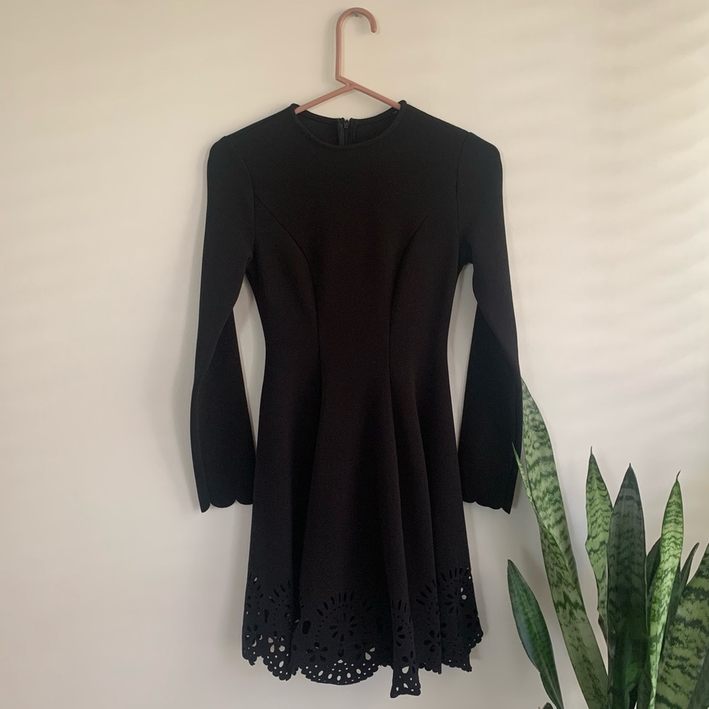 Stretchy Scalloped Hemmed Flared Skater Dress with Cut Outs